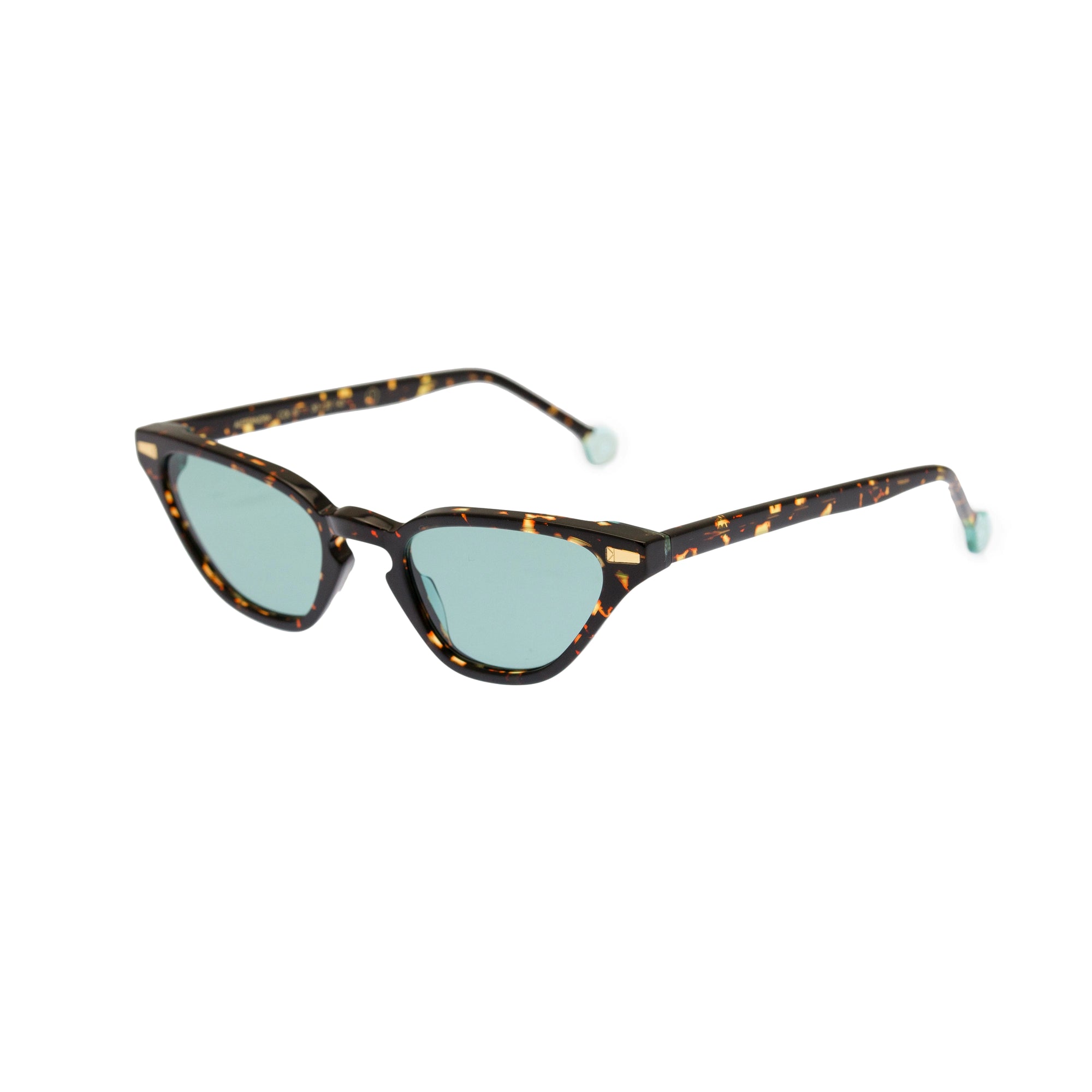 Kyme Eyewear Alessandra: cat-eye vintage sunglasses. Color Camouflage black, Material Acetate cellulose, Size Small