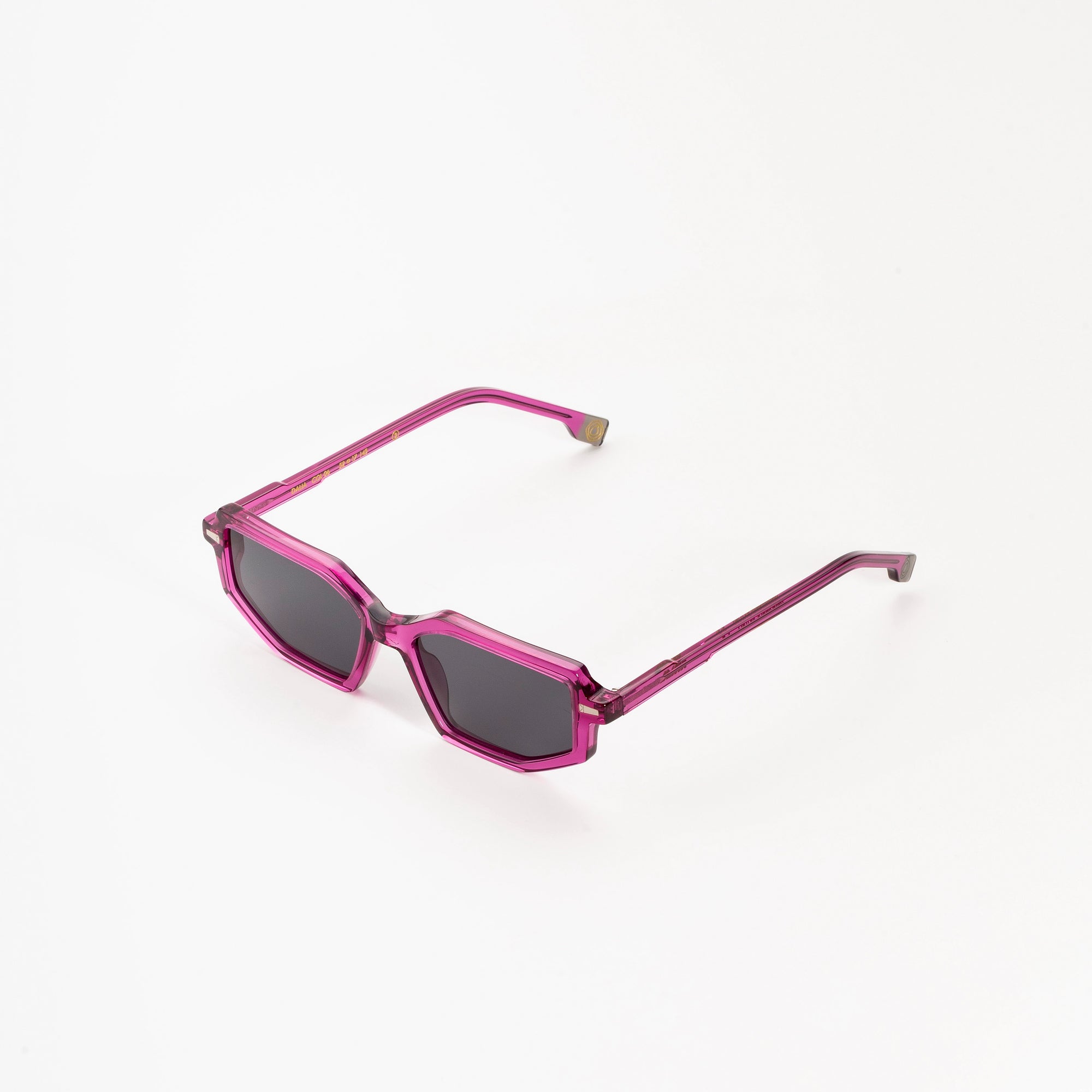 Kyme Eyewear Kymini Dalia Sunglasses - Violet. Color Violet, Material Acetate cellulose, Size Medium