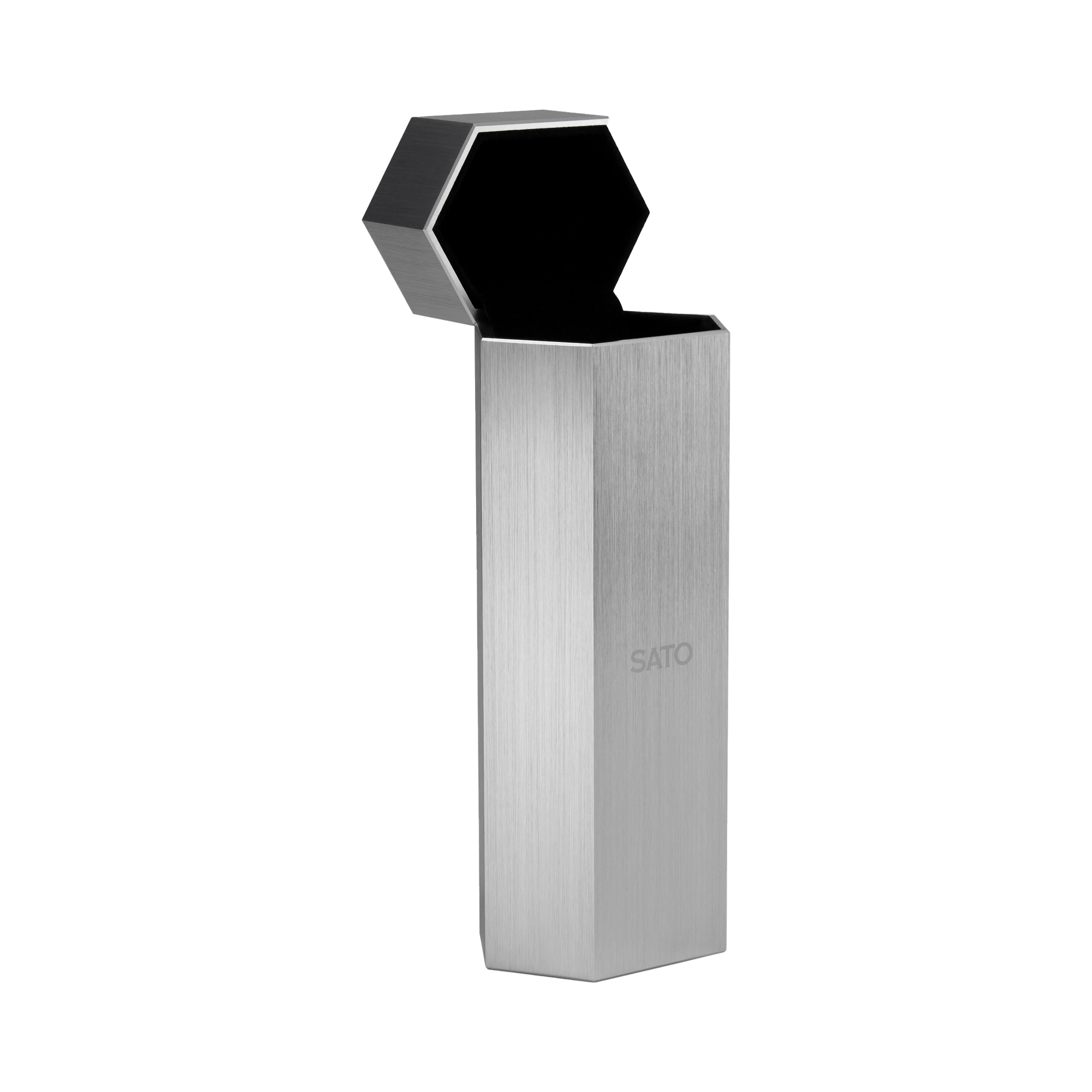 Eyewear case in matte silver
