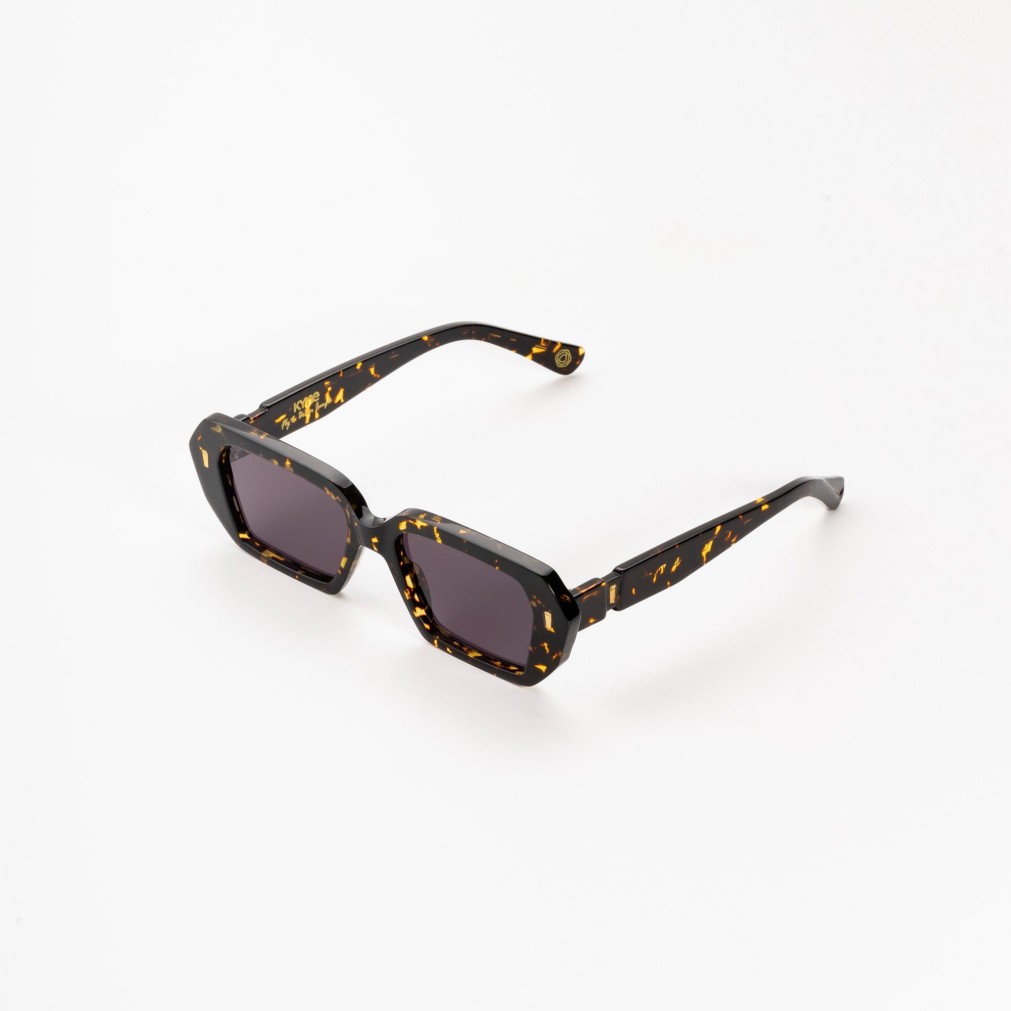 Kyme Eyewear Fly to Urban Rylee Sunglasses. Color Tortoise, Material Acetate cellulose, Size Medium
