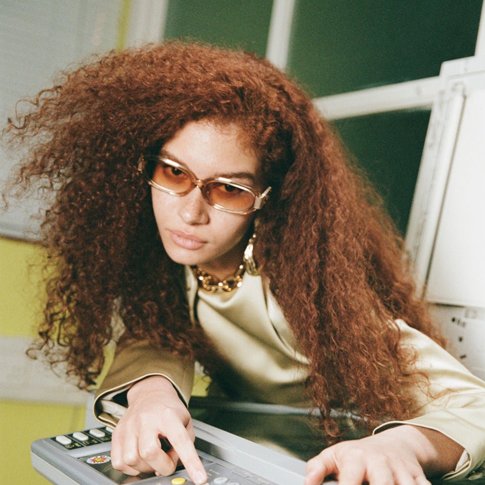 Laura Sunglasses in Honey