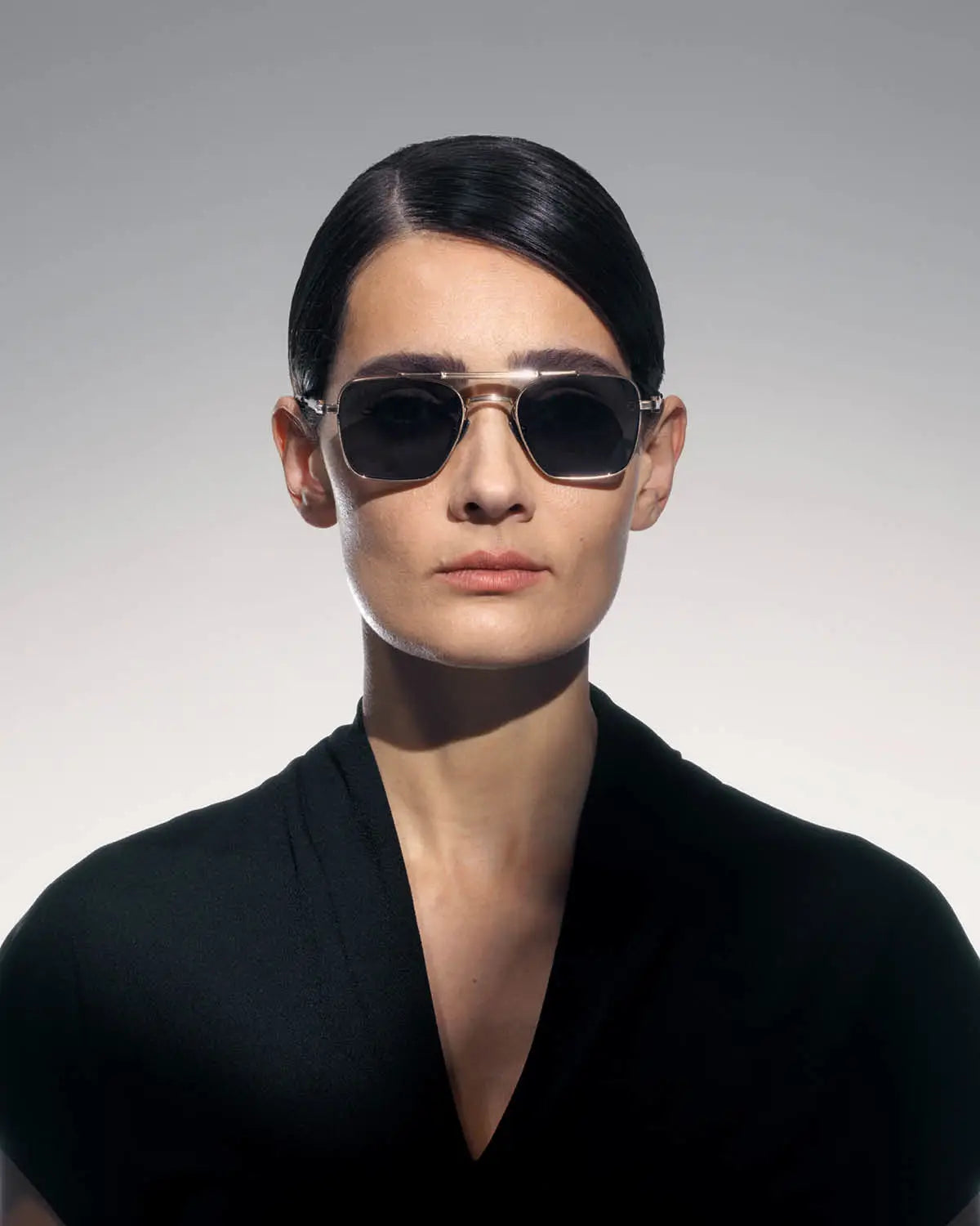 Europa | Brushed Black