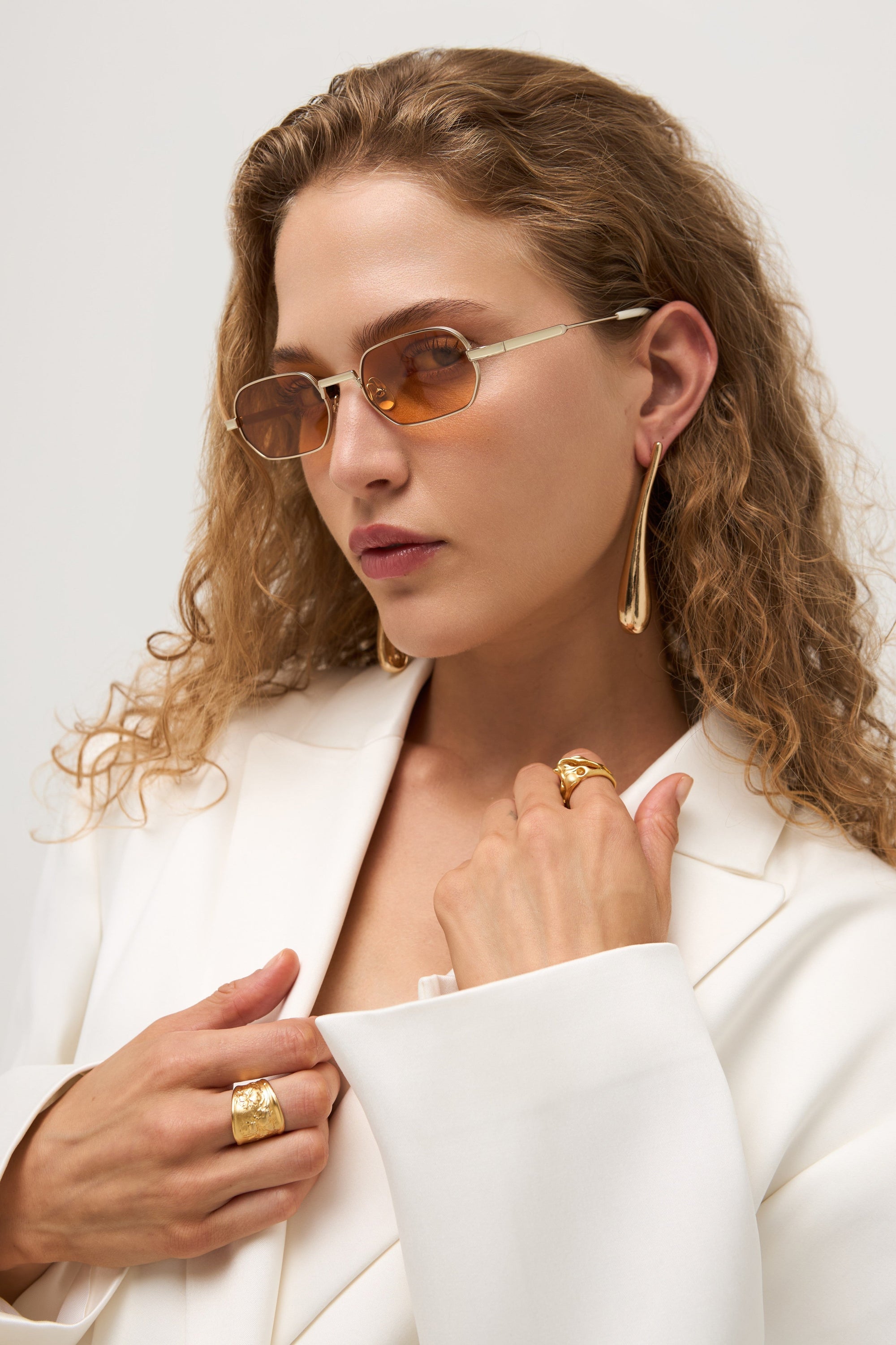 Lucca - Shiny Light Gold / Ivory