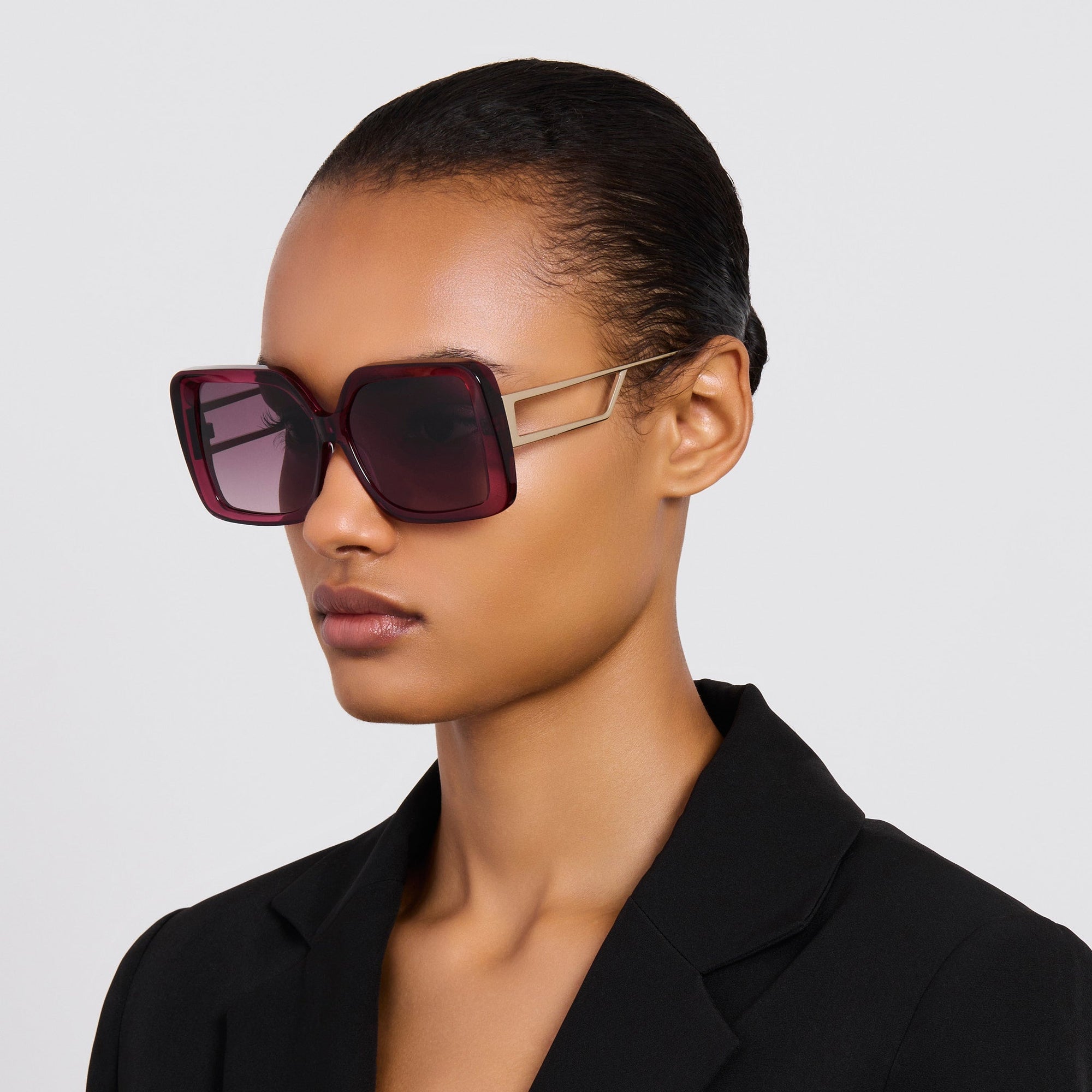 Macy Vista Temple Sunglasses in Wine