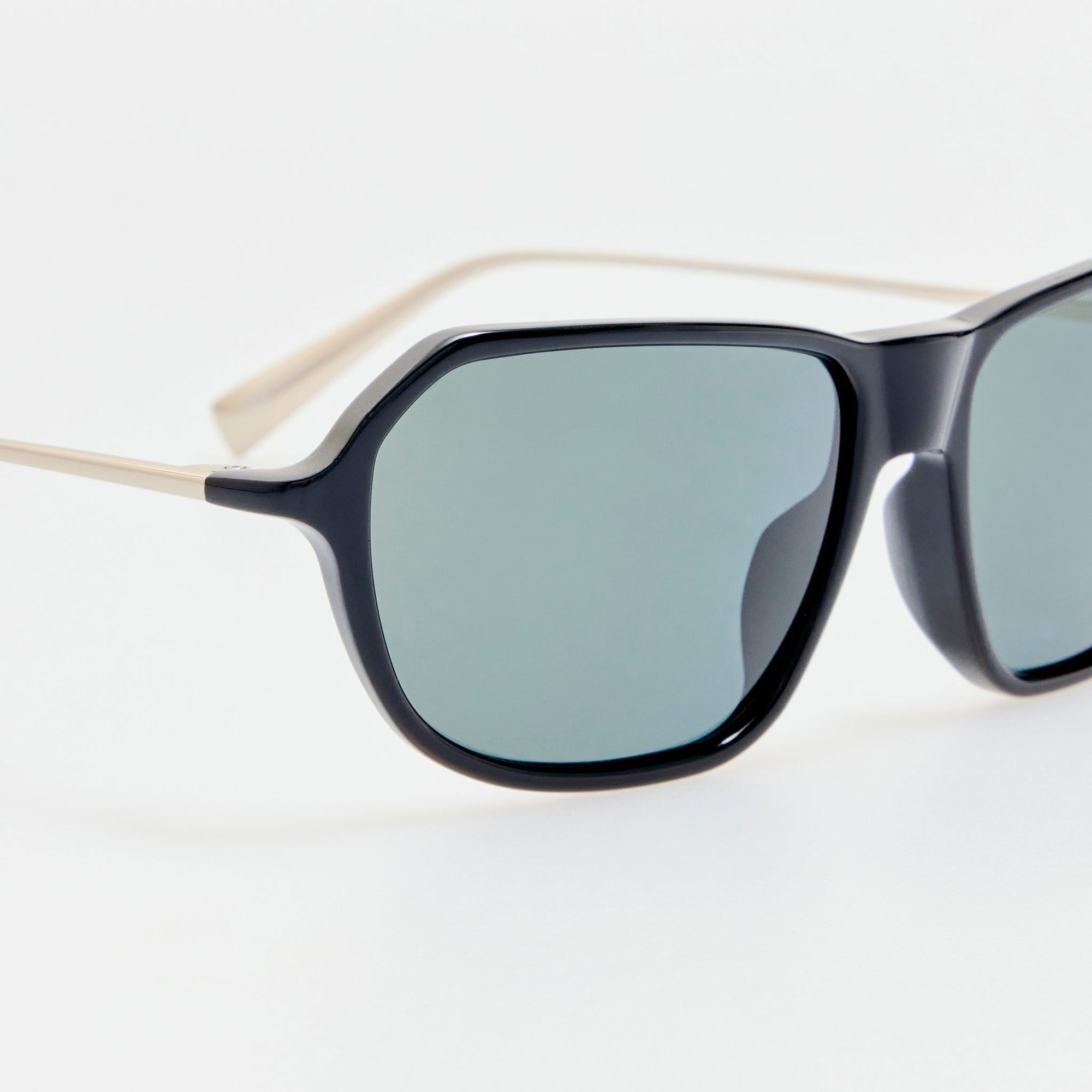 Mimosa Sunglasses in Black and Grey