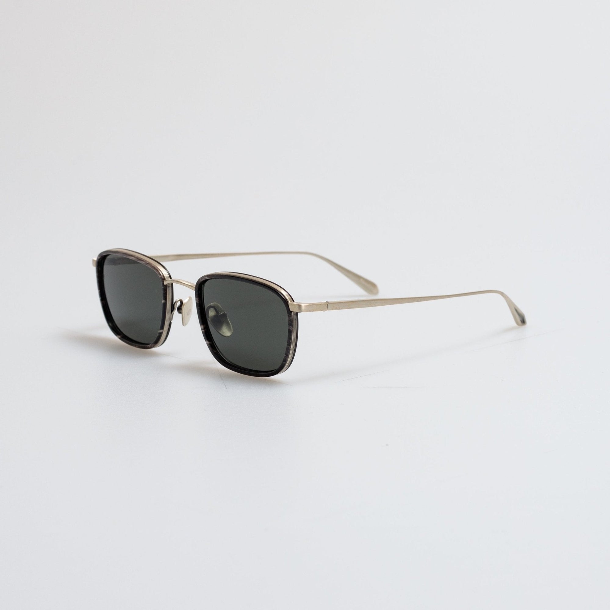 Newton Sunglasses in Buffalo Horn and 925 Sterling Silver