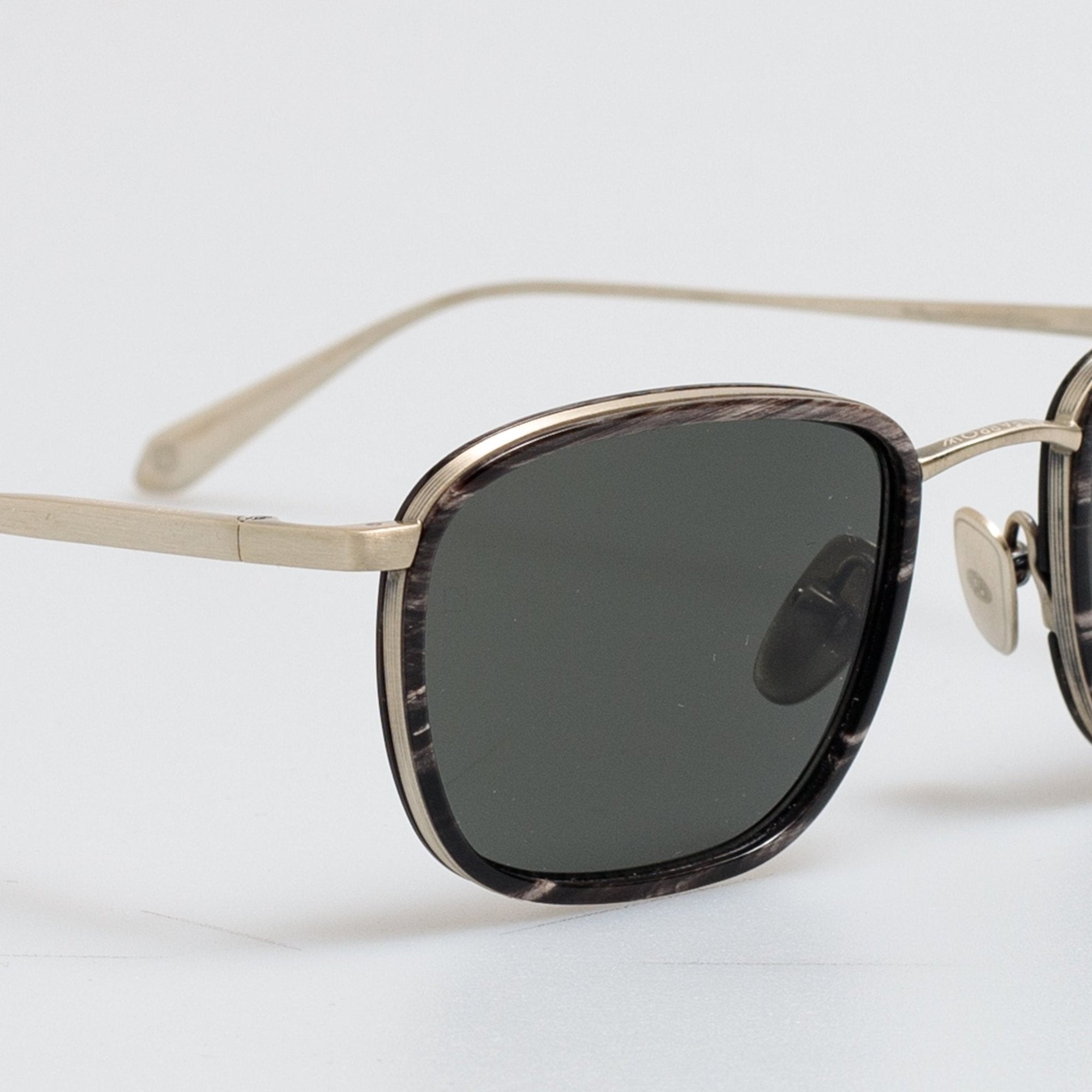Newton Sunglasses in Buffalo Horn and 925 Sterling Silver
