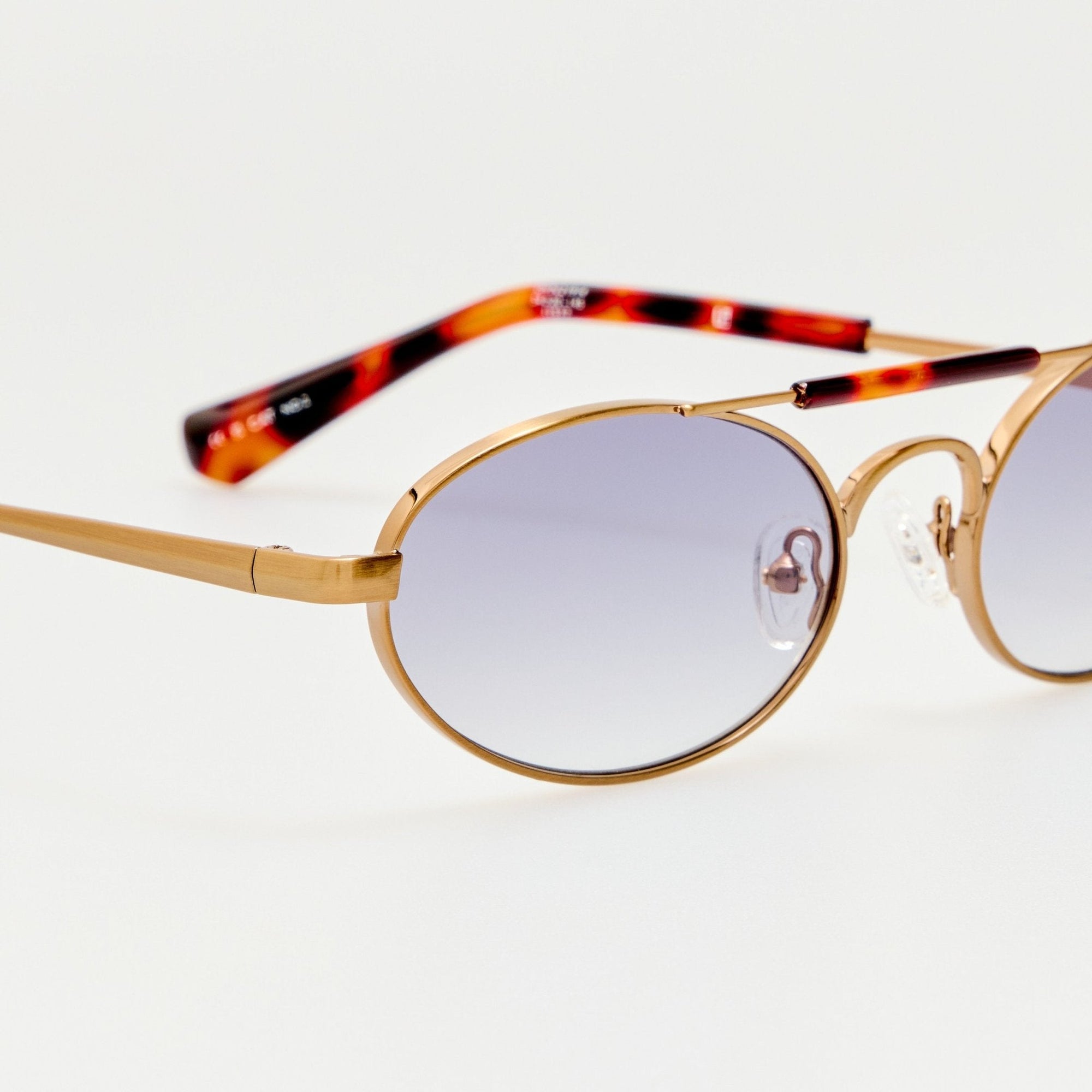 Oval Sunglasses in Gold and Tortoiseshell