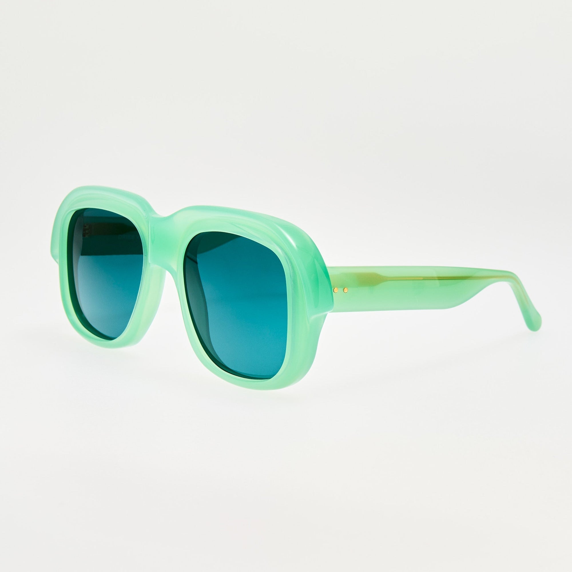 Oversize Sunglasses in Light Green