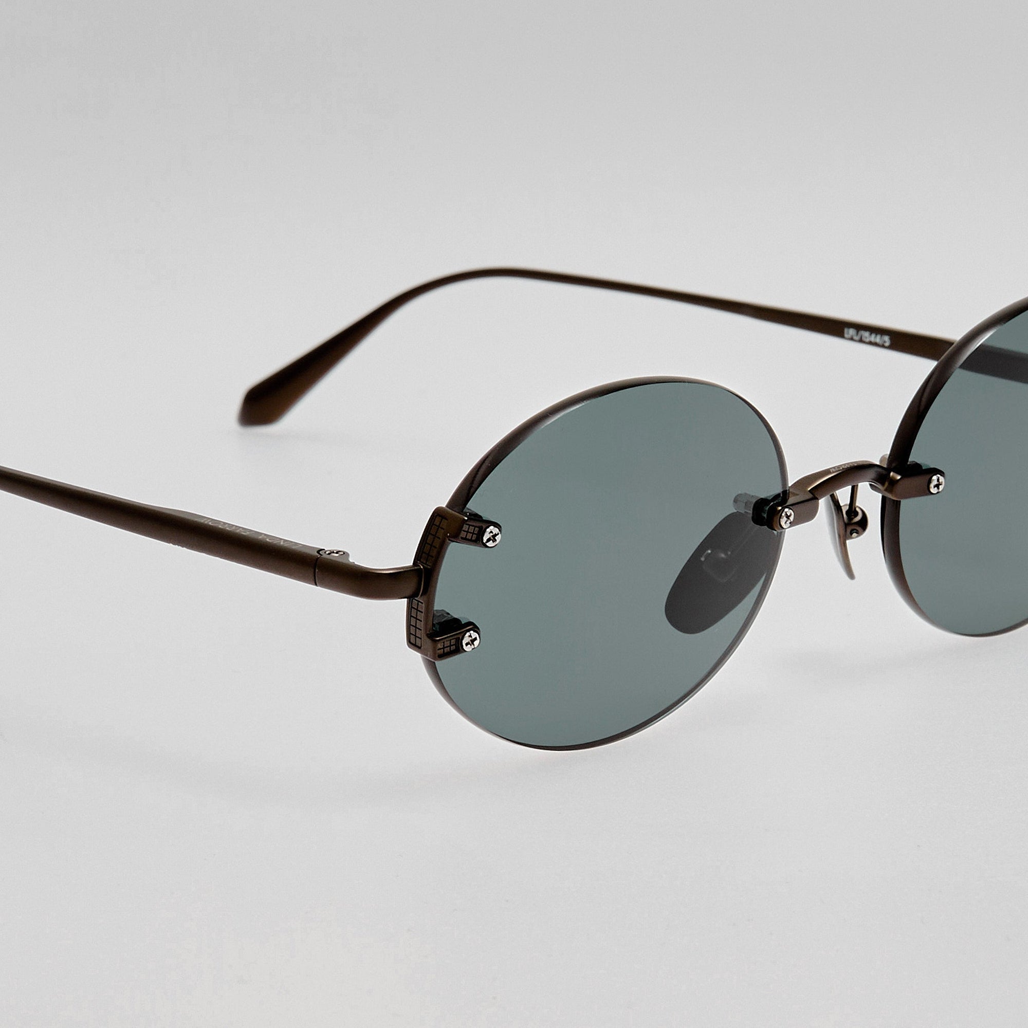 Stella Sunglasses in Matt Black Nickel