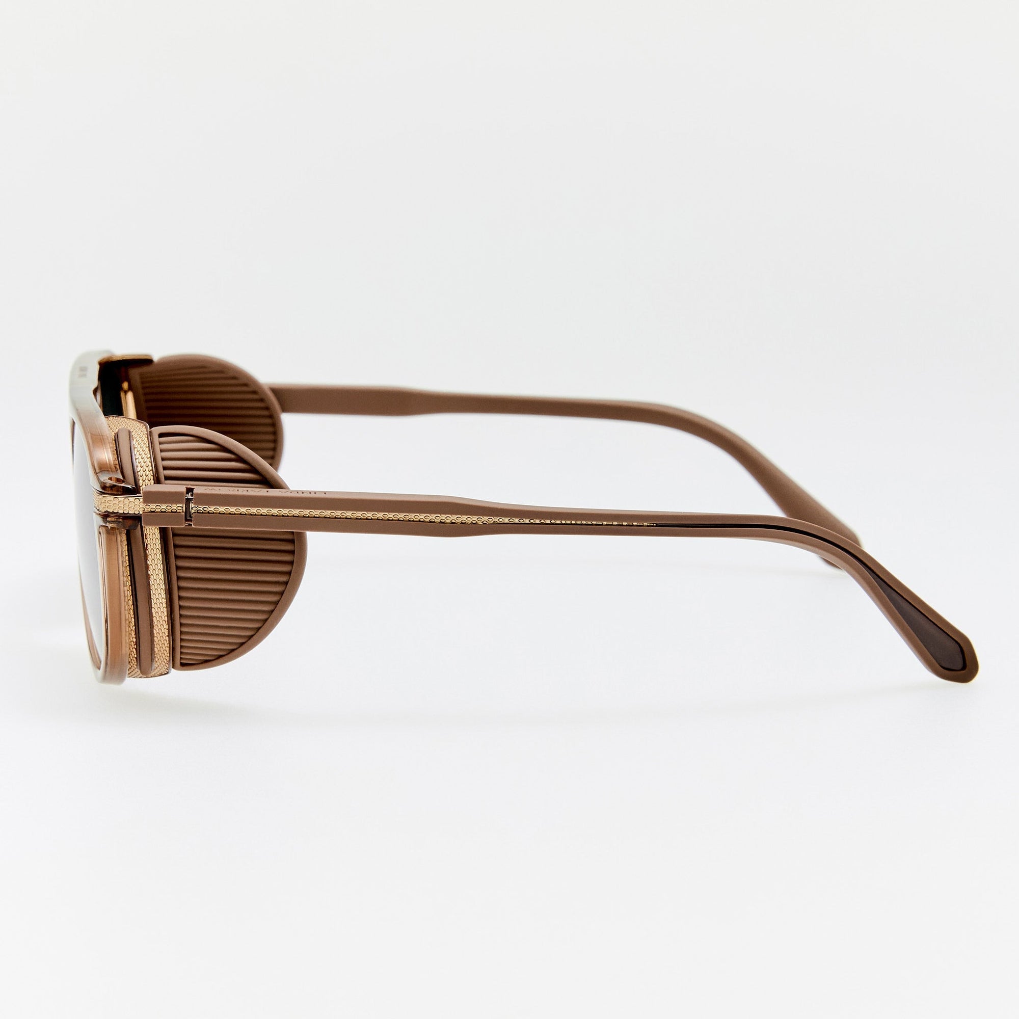 Sutton Explorer Sunglasses in Brown