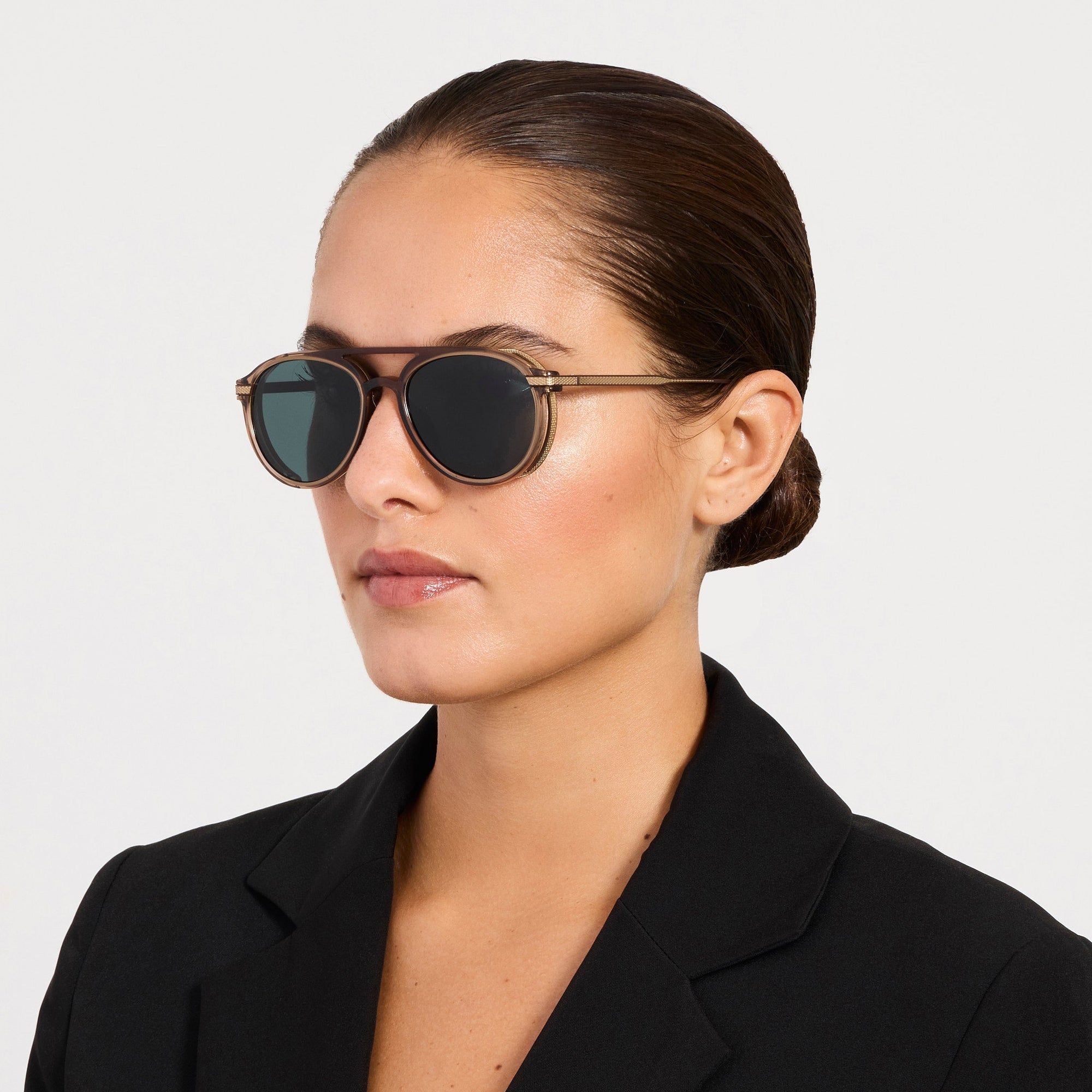 Sutton Explorer Sunglasses in Brown