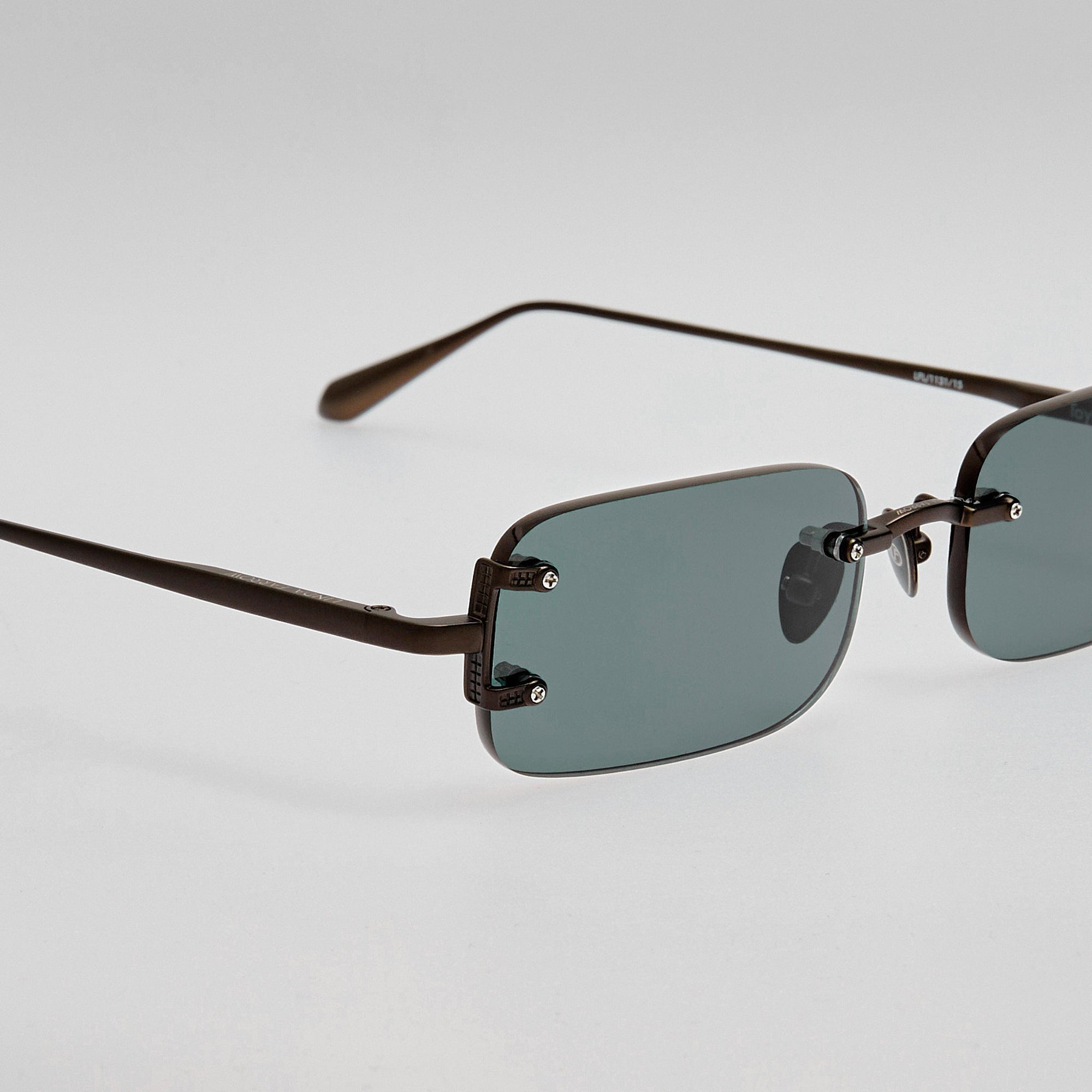 Taylor Sunglasses in Matt Black Nickel