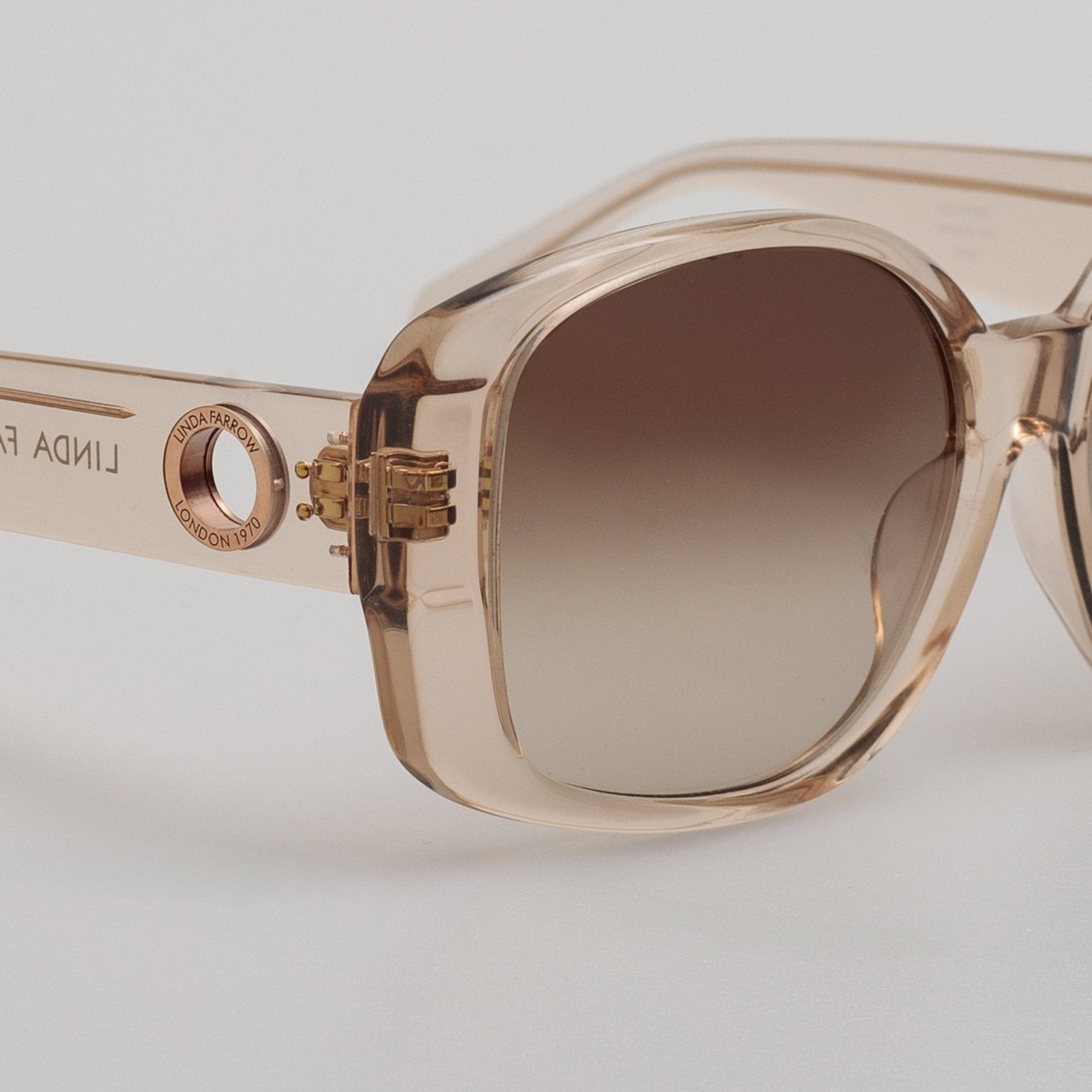 Venus Oversized Sunglasses in Ash